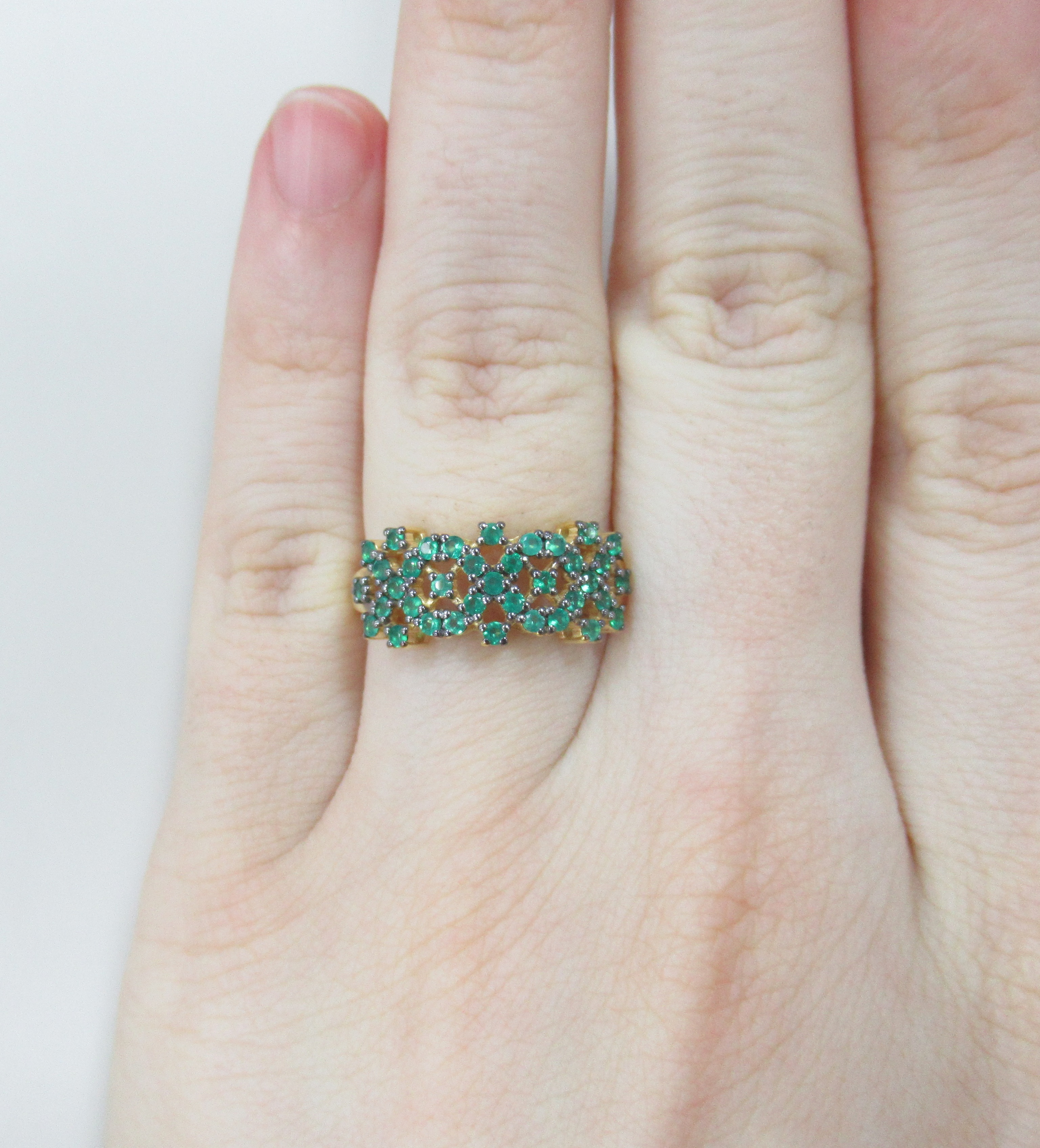 Серебряное кольцо с агатами